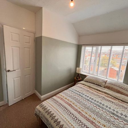 Entire Residential Property With Parking キングストン・アポン・ハル エクステリア 写真